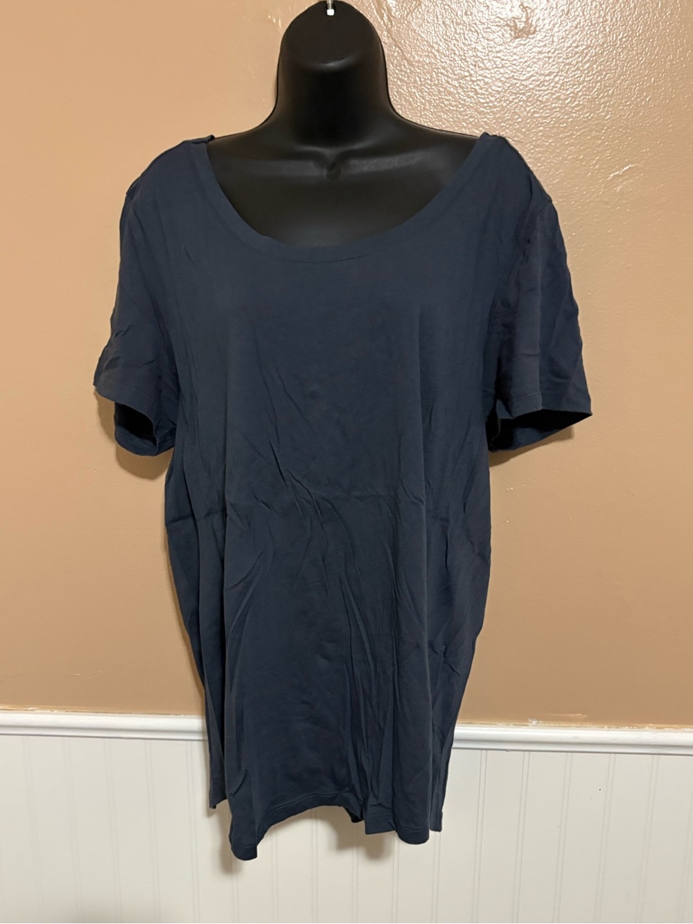 Malibu Dreams XL Navy Short Sleeve Tee Pleated Back Preowned